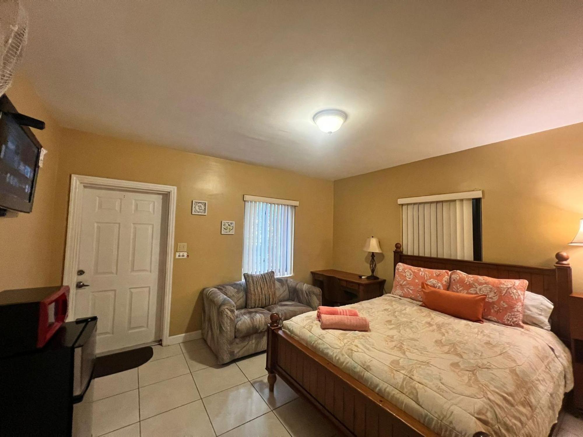 Royal Poinciana Stay Miami Springs Luaran gambar
