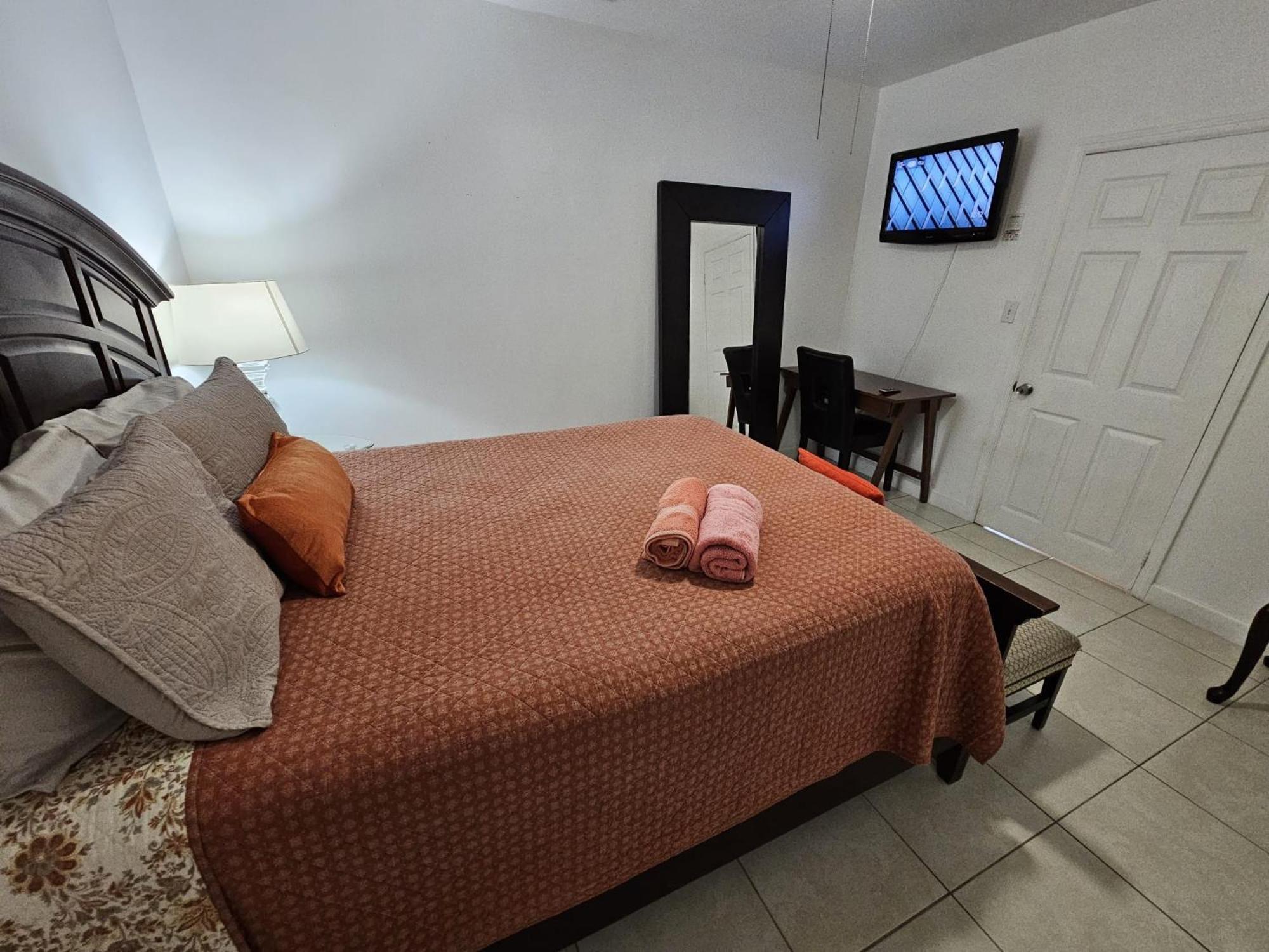 Royal Poinciana Stay Miami Springs Luaran gambar
