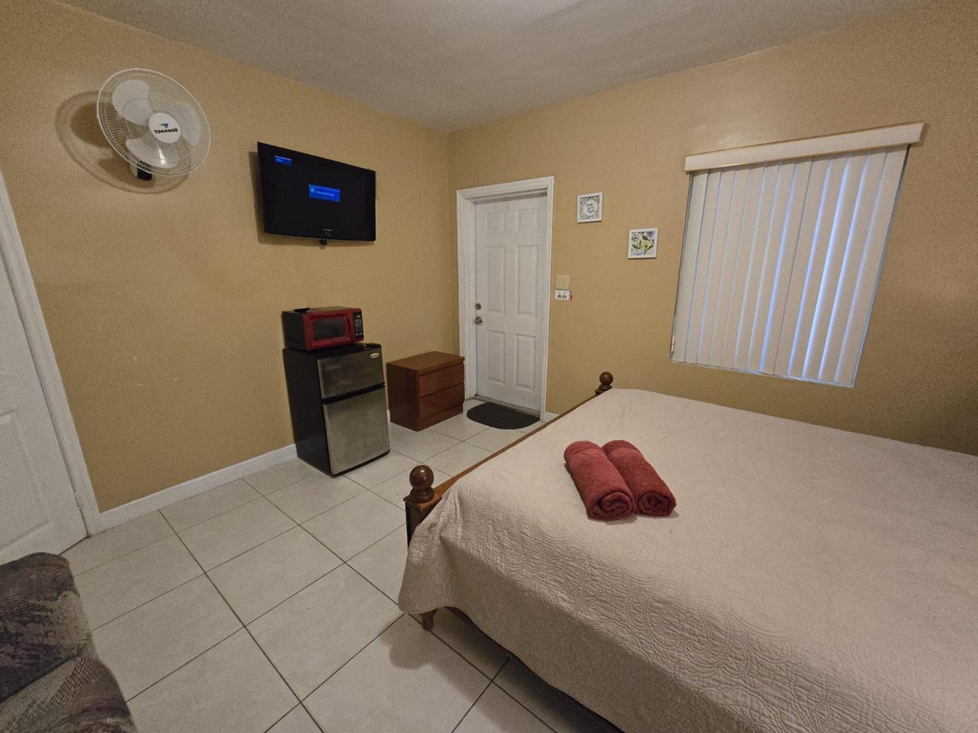 Royal Poinciana Stay Miami Springs Luaran gambar