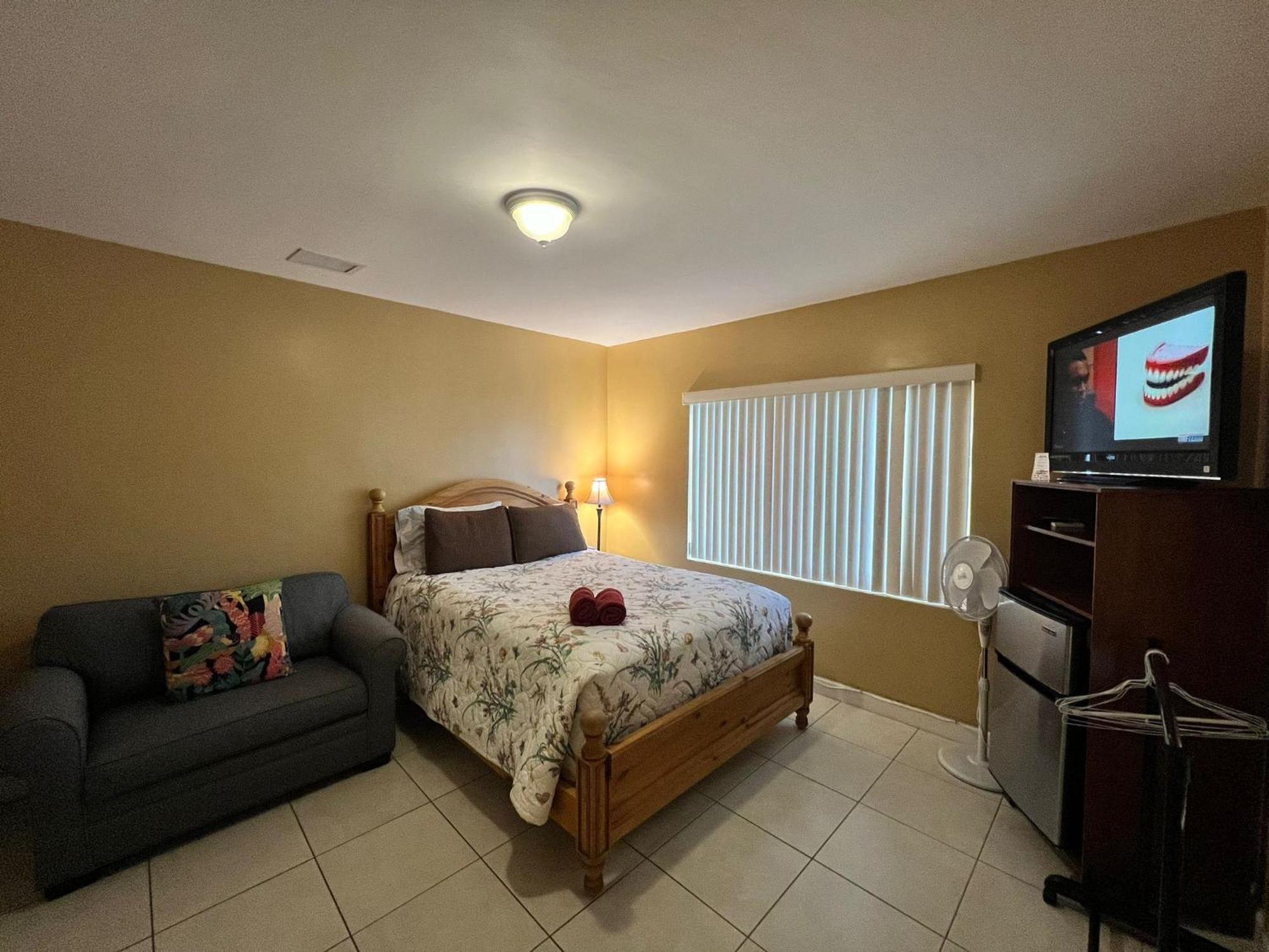 Royal Poinciana Stay Miami Springs Luaran gambar